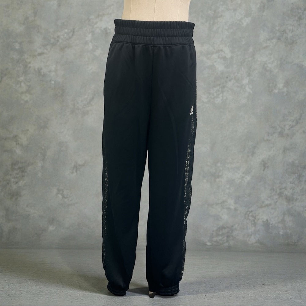 **LIKE NEW *** Adidas Black Joggers with Logo